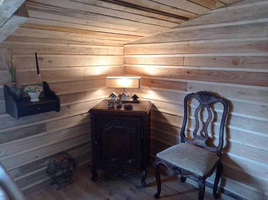 Le P'Tit Nid : Mini Loft Pour 2 A 4 Personnes Villa Tellin Ngoại thất bức ảnh
